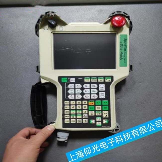 ƽ������C����RS005Lʾ����ͨ�Ů������ϾS��(li��n)ϵ��ʽ